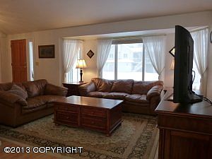 5th image of 10720 Sarah Barton Cir