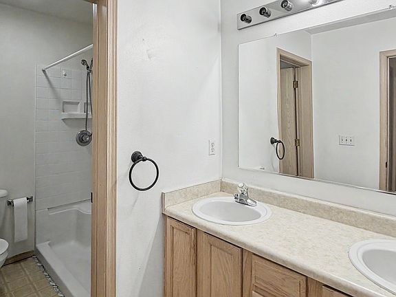 5th image of 7660 Boundary Ave #1