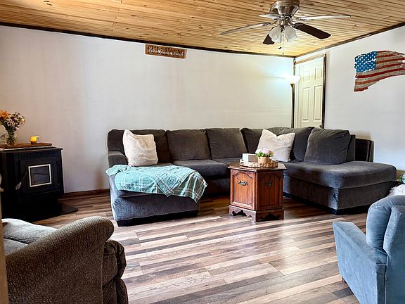 5th image of 255 Flat Rock Rd