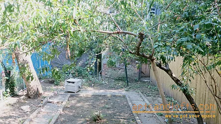 Rented by aptsandlofts.com