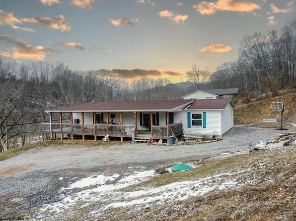 1 Rock Union Rd, Fairmont, WV 26554