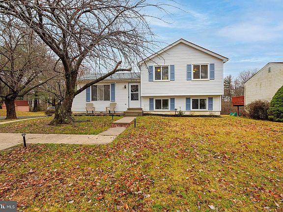 3rd image of 8206 Mary Lee Ln