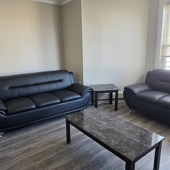 14 Ridgeway St #4 — Photo 2