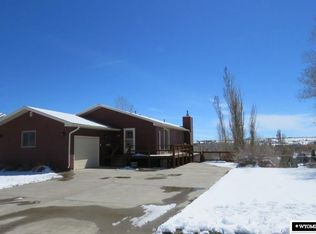 818 Vance Dr, Lander, WY 82520