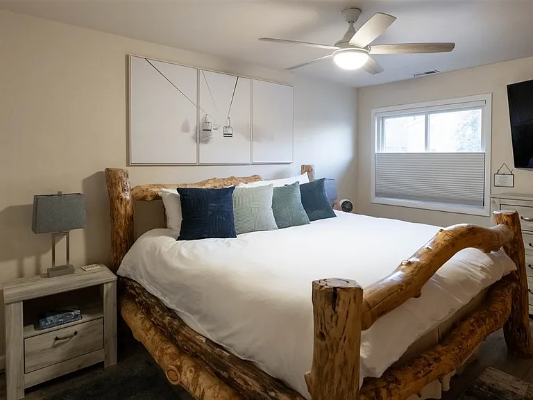 1384 Park Ave #215 — Photo 41