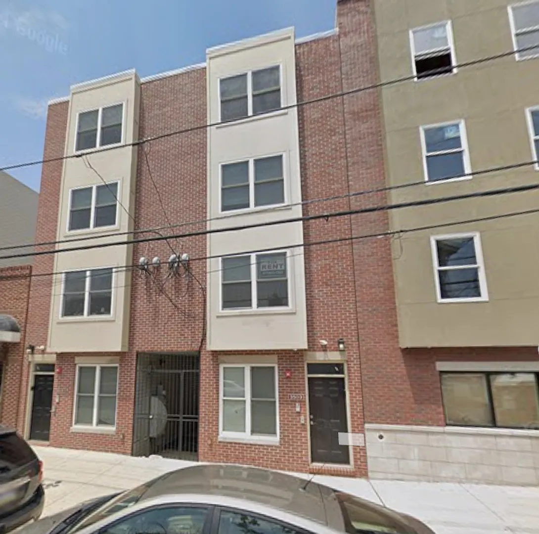 3503 Haverford Ave - Unit A — Photo 2