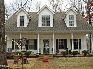 172 Tanner Dr, Blue Mountain, MS 38610