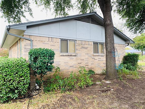5th image of 315 Shorewood Dr