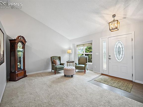 5th image of 6525 Leesburg Rd