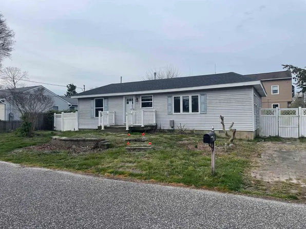 136 W Greenwood Ave, Villas, NJ 08251