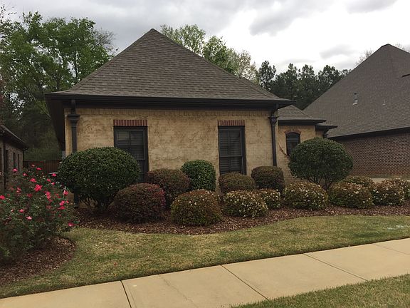 5th image of 736 Cambridge Ln