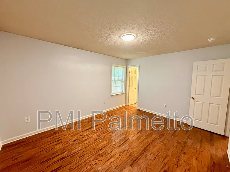 119 Chatham Cir — Photo 12