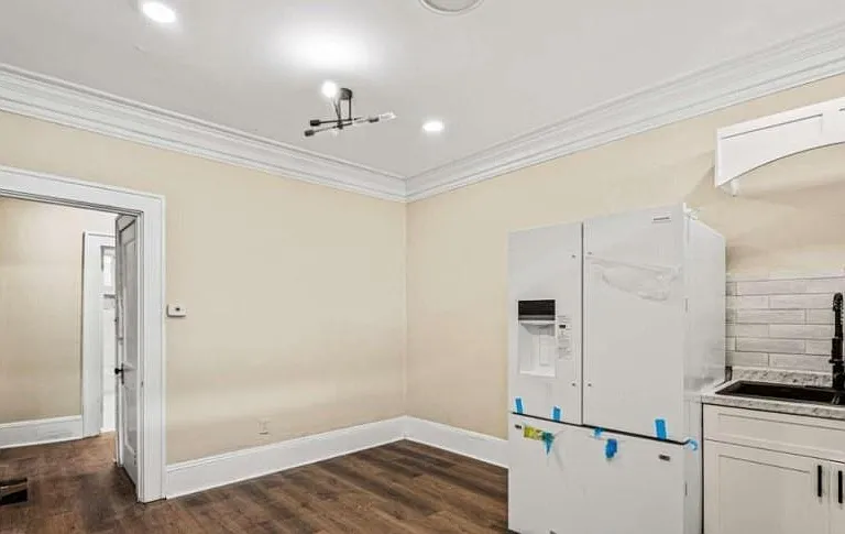 684 S Elizabeth Pl NW — Photo 7