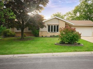 8153 S 58th St, Franklin, WI 53132