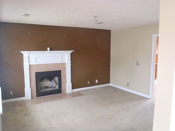2nd image of 909 Buckhaven Dr
