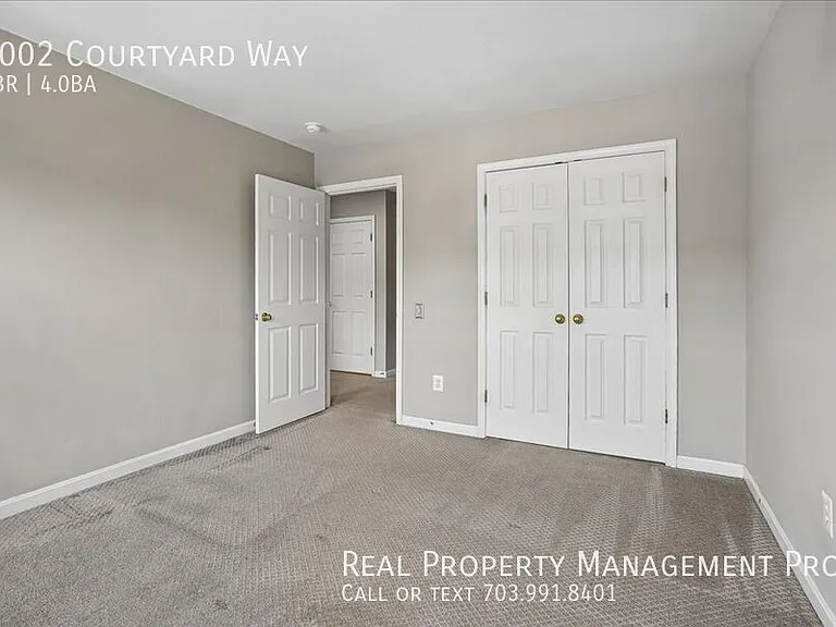 7002 Courtyard Way — Photo 24