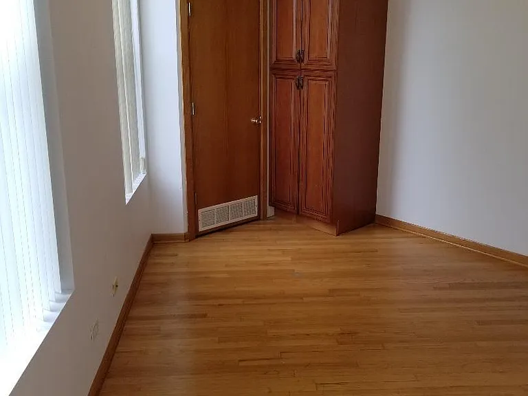 3801 S Archer Ave #2 — Photo 3