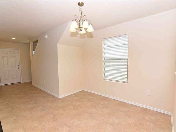 5th image of 21319 Finbury Oaks Ln