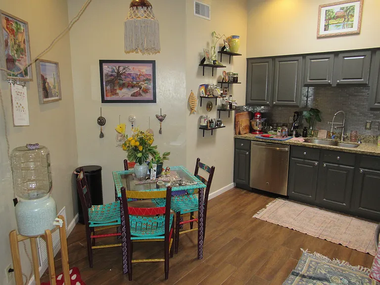 143 E Bowers Ct — Photo 19