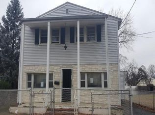 115 W Pine St, Colonia, NJ 07067