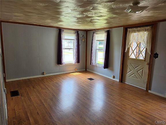 3rd image of 5432 Bostwick St
