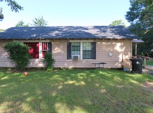 206 11th St NE, Springhill, LA 71075