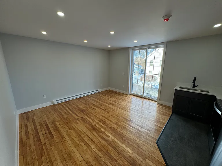 140 S Litchfield St #2 — Photo 4