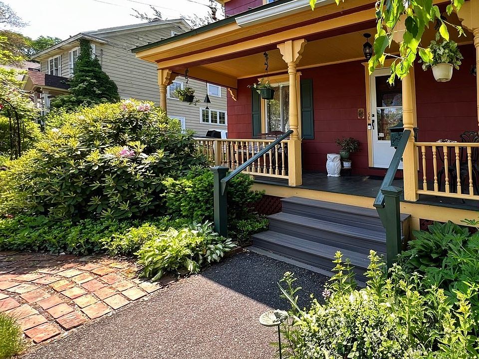 56 Forest Ave, Greenfield, MA 01301 Zillow