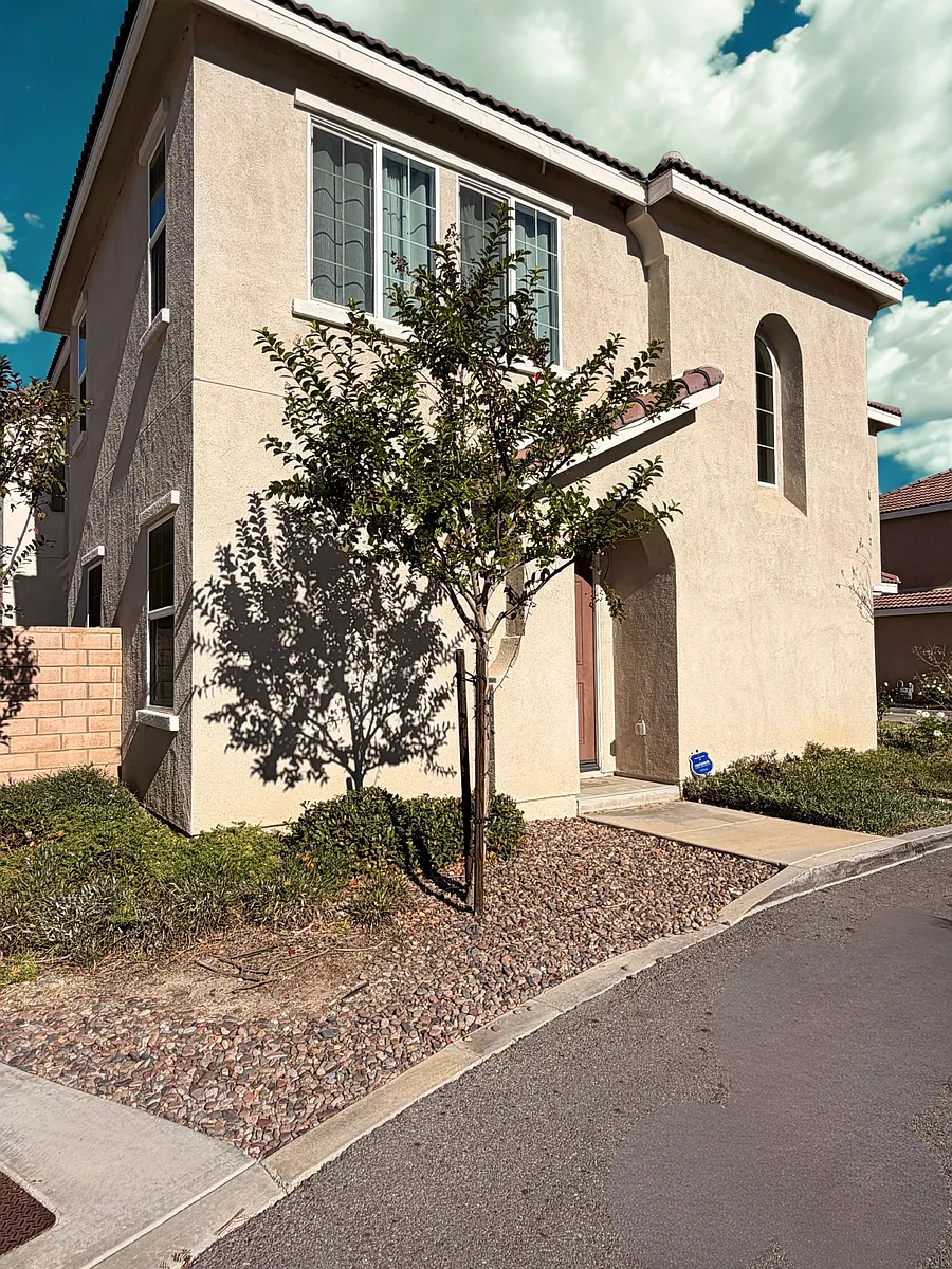 Building Photo - 5348 Alumni Ln #0