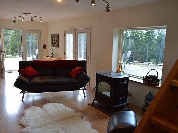 livingroom facing north 