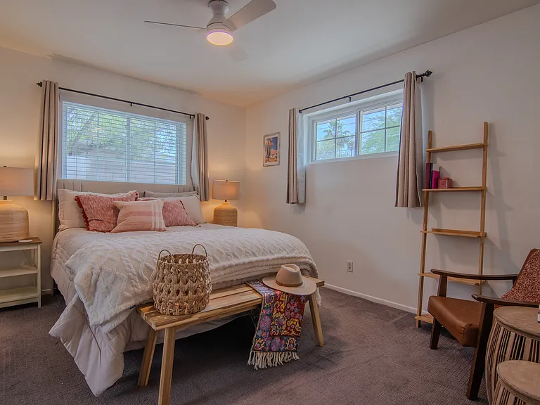 7043 E Moreland St — Photo 8