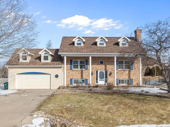 2618 W Sunnyview Cir, Appleton, WI 54914