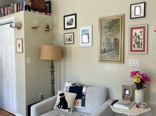 219 Park Dr APT 23, Boston, MA 02215