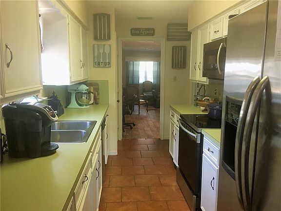 4th image of 1200 W Lexington Dr