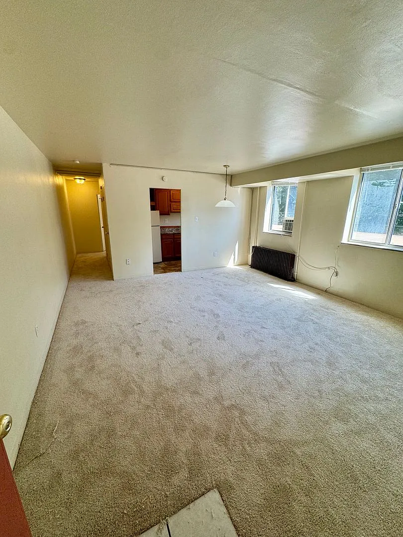 816 Perry Highway — Photo 3