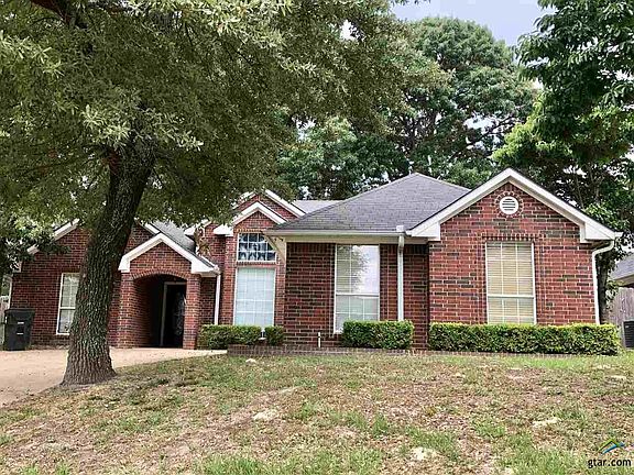 2nd image of 5711 Persimmon Dr