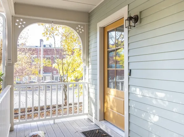 65 Jefferson St APT 2, Newton, MA 02458