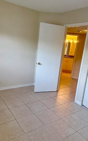 1520 SE Royal Green Cir #206 — Photo 26