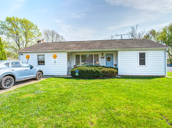 1168 Sunny Acres Dr, Bedford, IN 47421