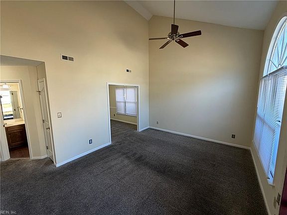 3rd image of 411 Campton Pl