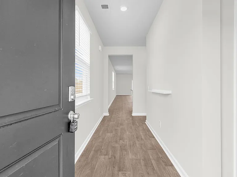 324 Feldspar Ln — Photo 6