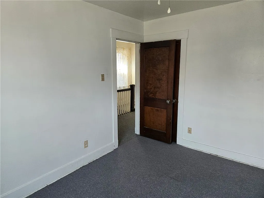 1 bed, 1260 sqft, $1,300 — Photo 4