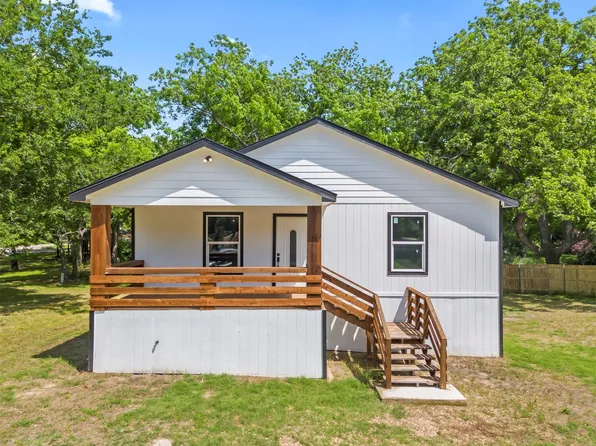 5602 Lake Granbury Trl, Granbury, TX 76048