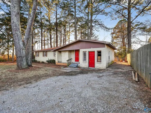 1711 Brandontown Rd NW, Huntsville, AL 35816