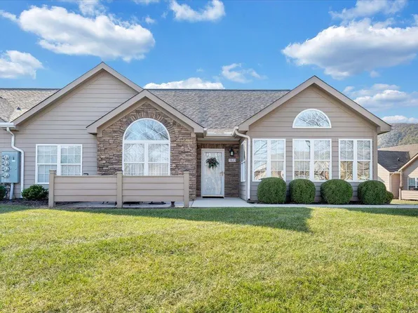 5625 Orchard Villas Cir, Roanoke, VA 24019