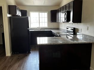 3230 Midvale Dr APT 4, Janesville, WI 53546