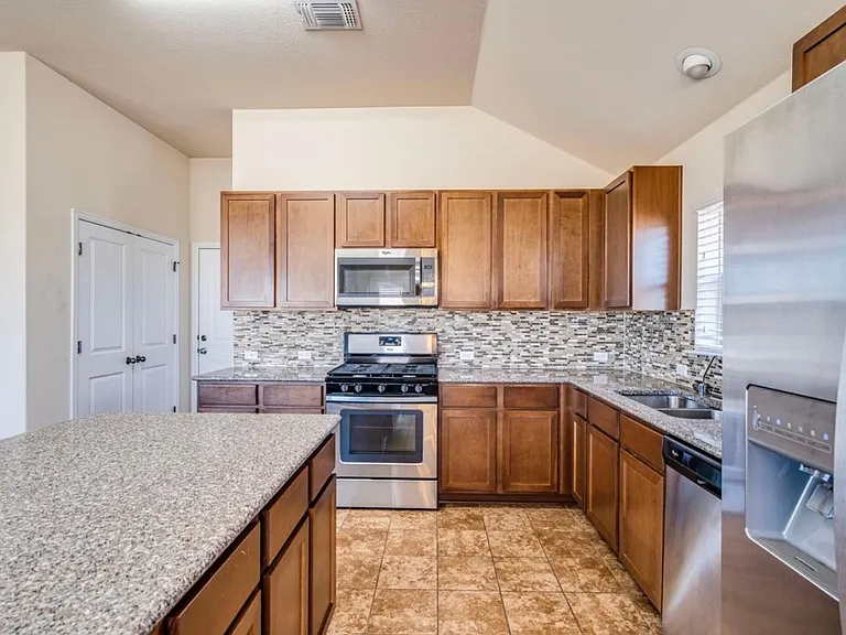 271 Bridgestone Way — Photo 7