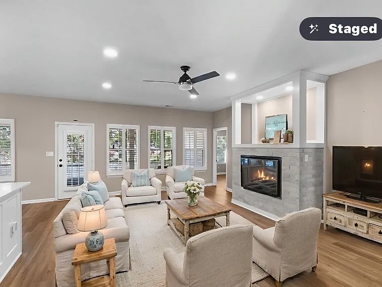 165 Brass Oak Dr — Photo 11