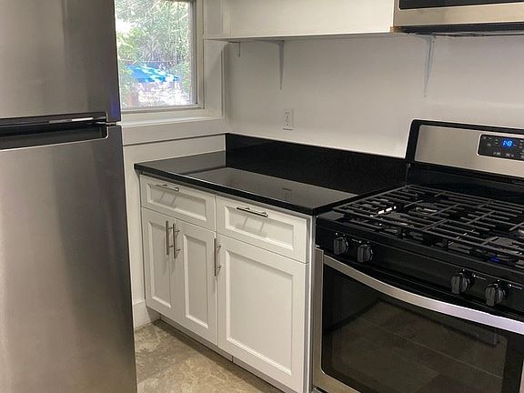 3rd image of 16 Farrington St APT 2