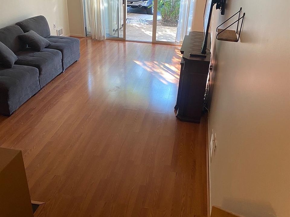 2nd image of 1020 Schmidt Ln #1020
